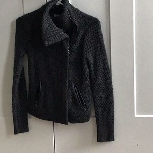 Moto type sweater
